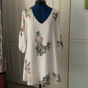 NWOT white floral dress for graduation or spring dances